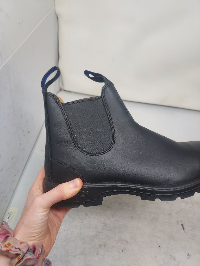 Blundstone Womens Thermal Shearling Waterproof Black Chelsea Hiking Boot — image 5 of 8